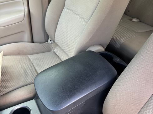 Used 2013 Toyota Tacoma PreRunner w/ SR5 Pkg image 10