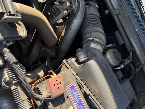 Used 1999 Ford F550 2WD Crew Cab Super Duty image 13