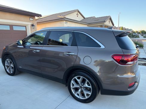 Used 2019 Kia Sorento EX AWD/4WD image 6