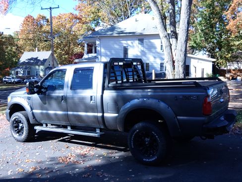 Used 2013 Ford F350 Lariat w/ Chrome Pkg image 4