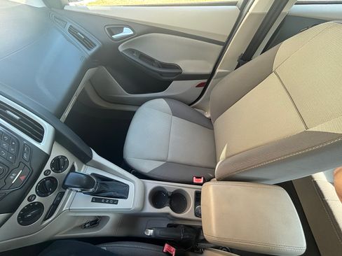 Used 2013 Ford Focus SE image 15