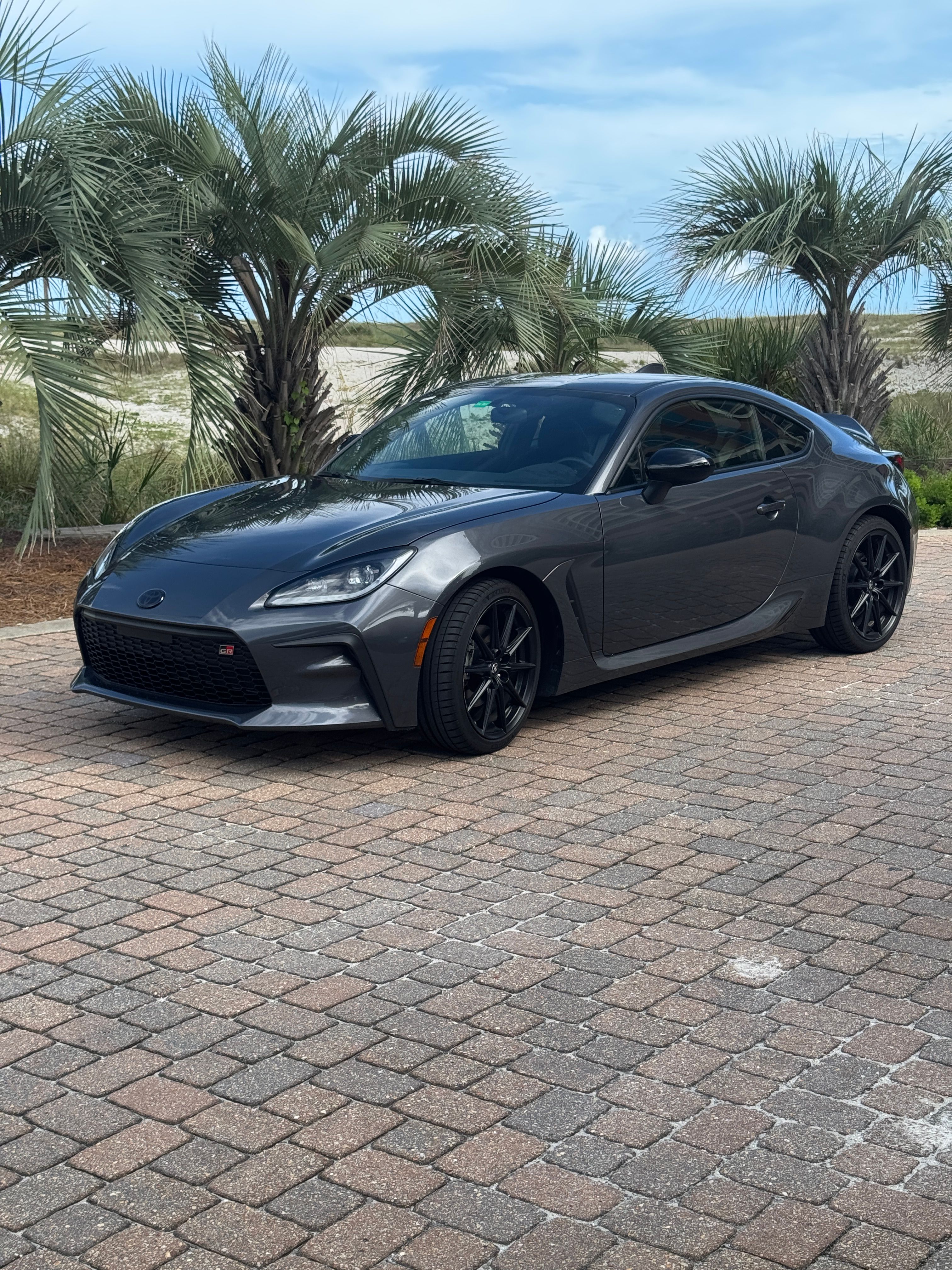 Used 2024 Toyota GR86 Premium RWD image 9