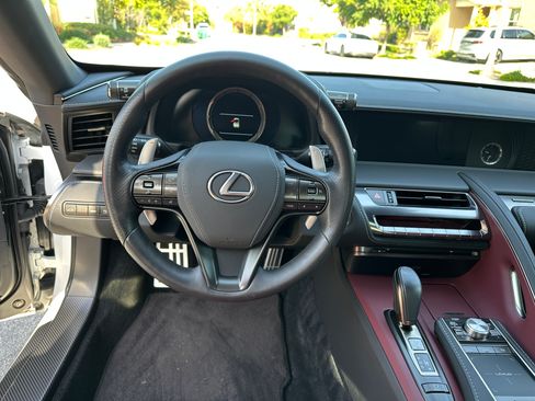 Used 2022 Lexus LC 500 Convertible image 8