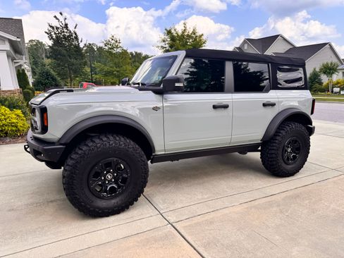 Used 2024 Ford Bronco Wildtrak AWD/4WD image 2