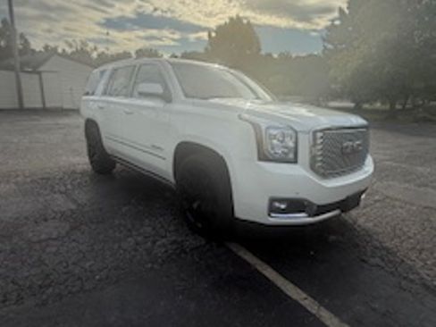 Used 2015 GMC Yukon Denali w/ Touring Package image 1