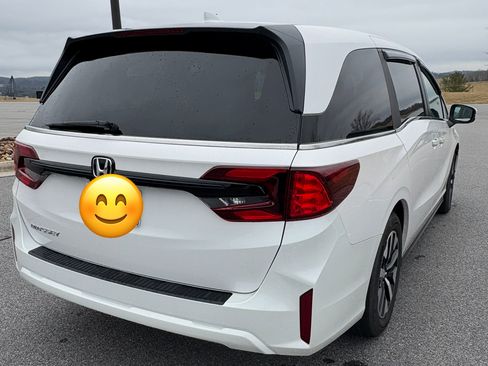 Used 2025 Honda Odyssey EX-L image 1