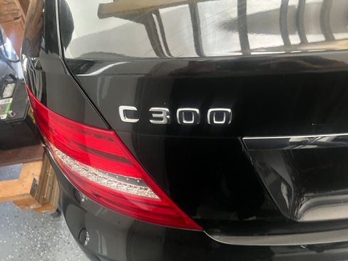 Used 2013 Mercedes-Benz C 300 4MATIC Sedan image 5