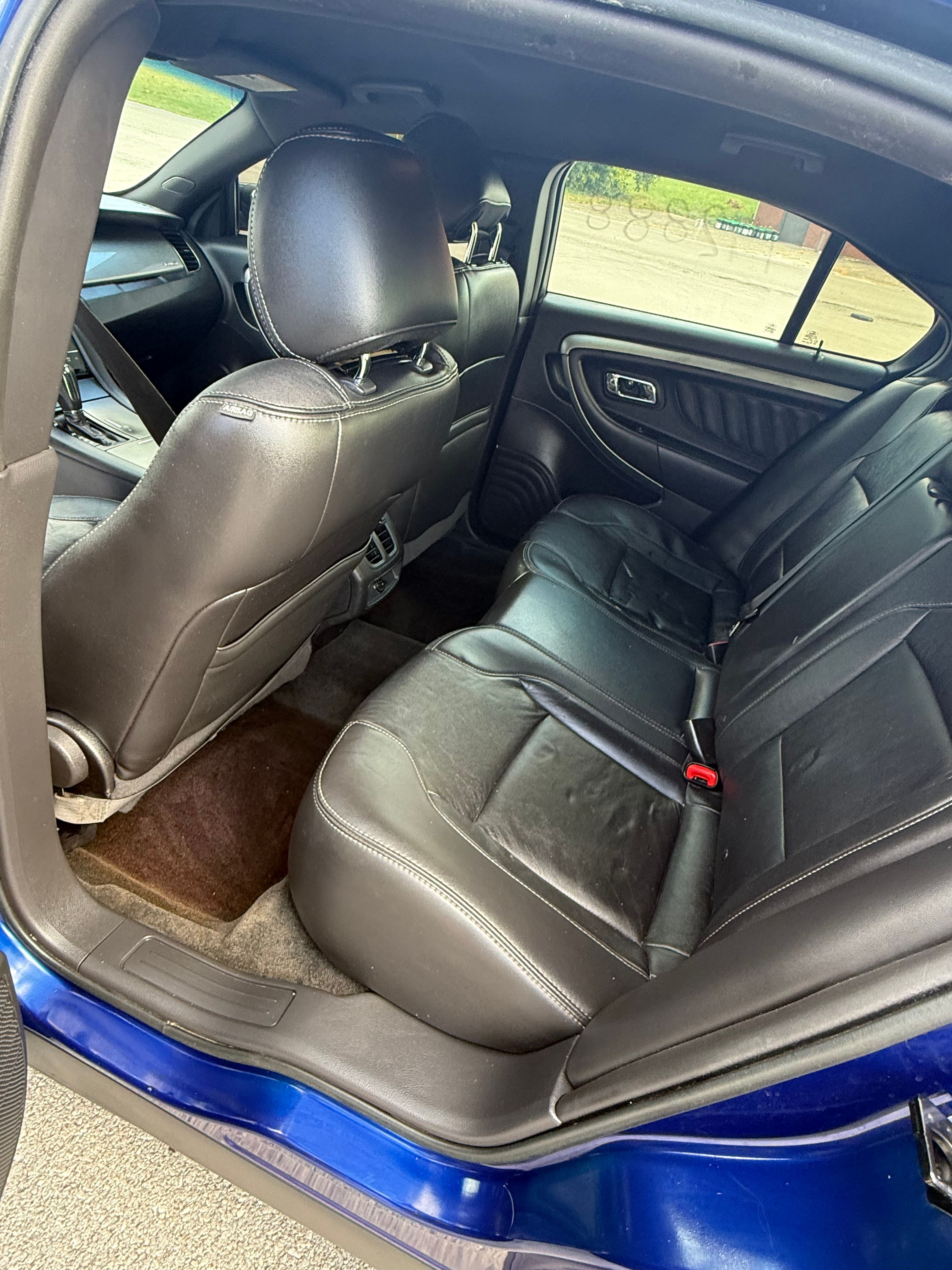 Used 2014 Ford Taurus SEL w/ Equipment Group 201A FWD image 9