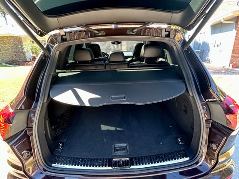 Used 2017 Porsche Cayenne S image 12