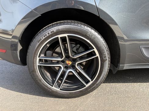 Used 2021 Porsche Macan S image 11