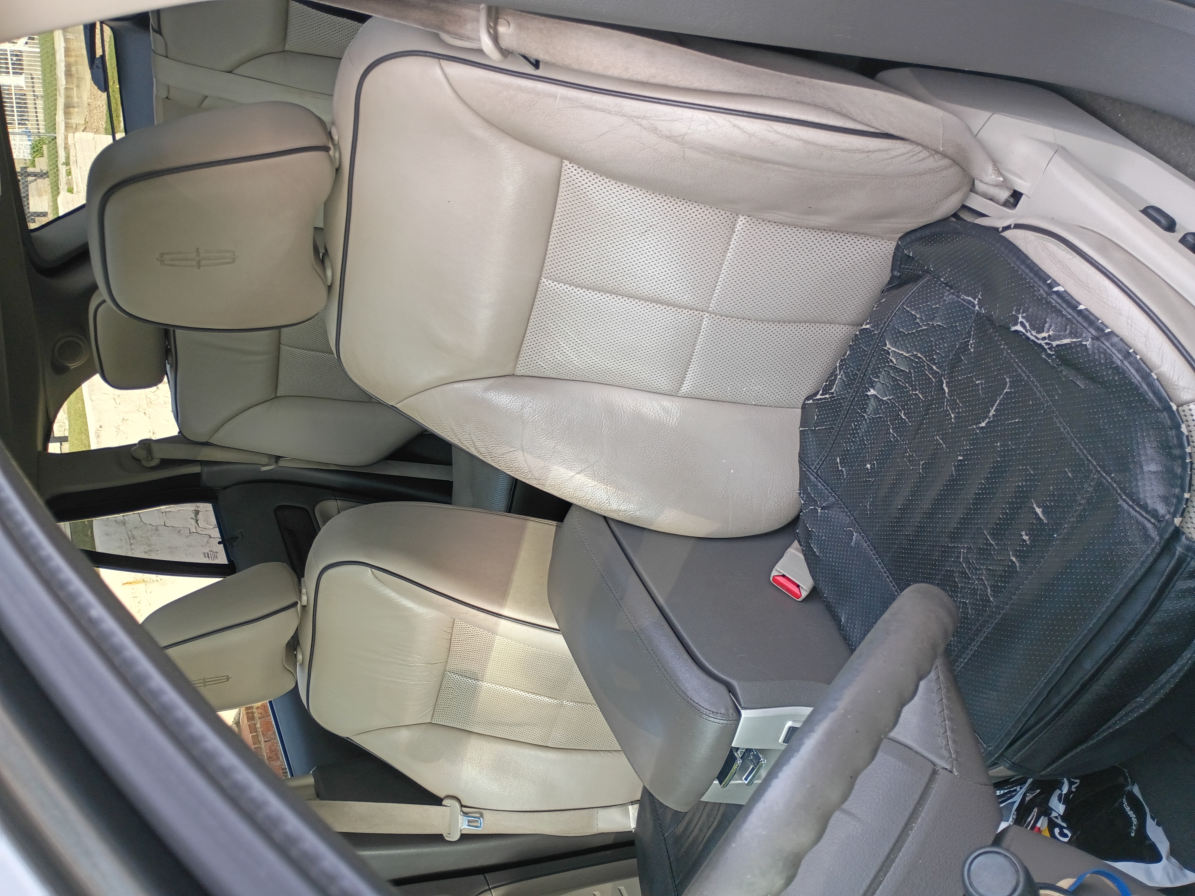 Used 2010 Lincoln MKX AWD image 15