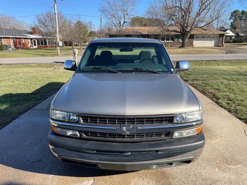 Used 2001 Chevrolet Silverado 1500 LS image 4