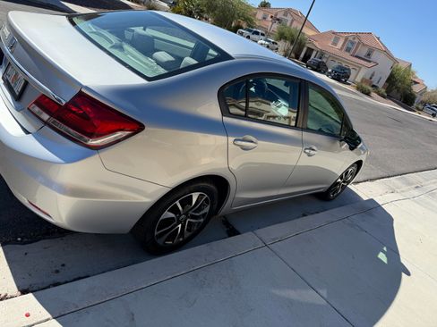 Used 2015 Honda Civic EX image 4