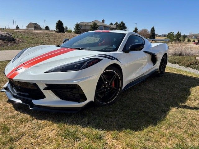 Used 2021 Chevrolet Corvette Stingray Coupe w/ Engine Appearance Package RWD image 1
