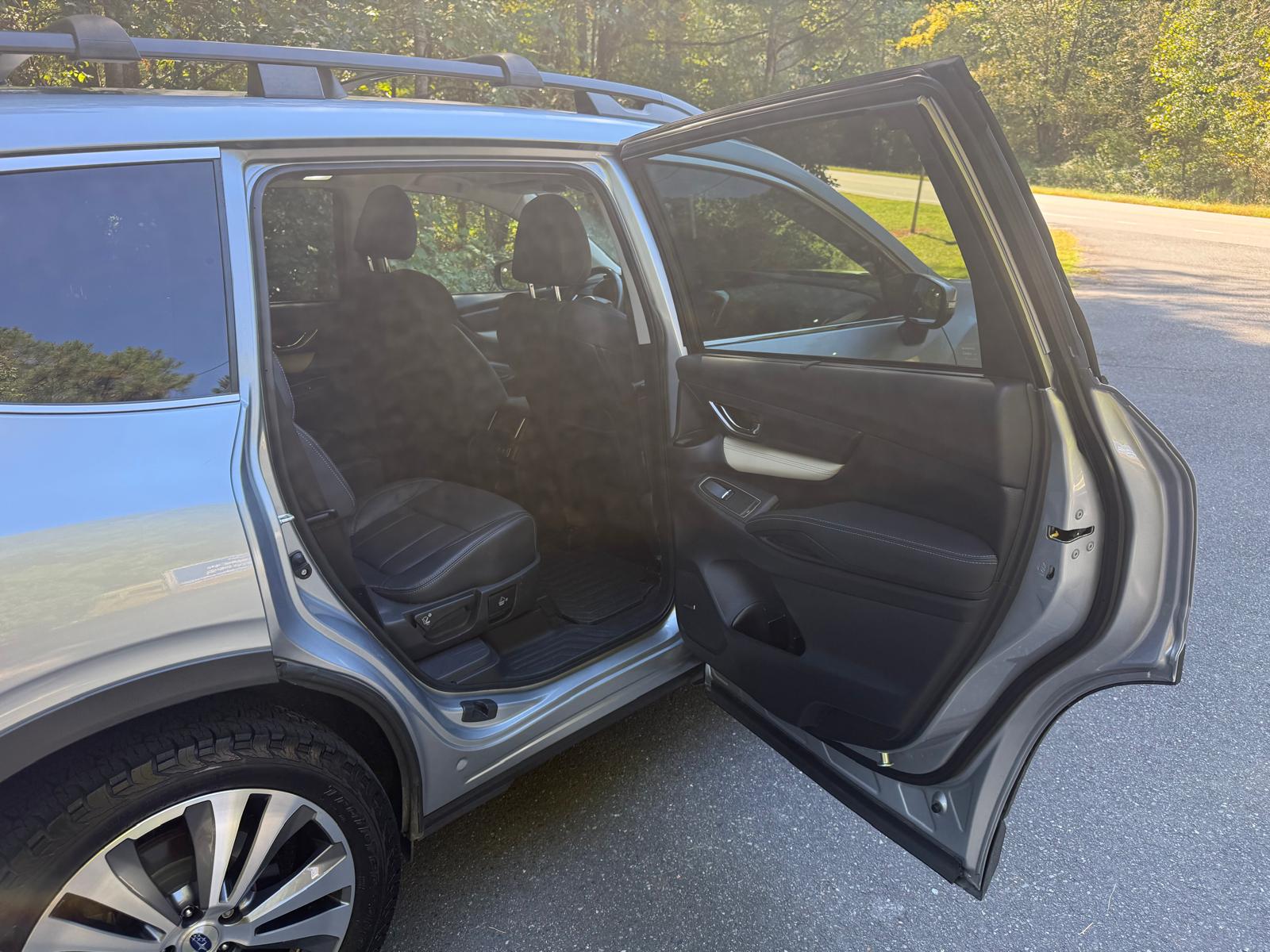Used 2022 Subaru Ascent Limited AWD/4WD image 14