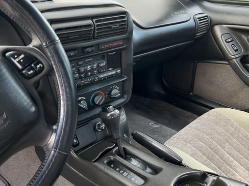 Used 2000 Chevrolet Camaro Z28 w/ SS Performance/Appearance Pkg image 11