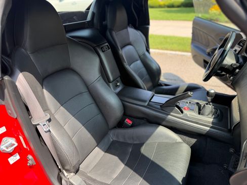 Used 2006 Honda S2000 image 2