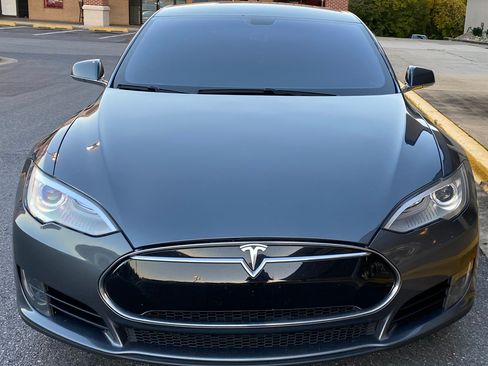 Used 2014 Tesla Model S P85 image 6