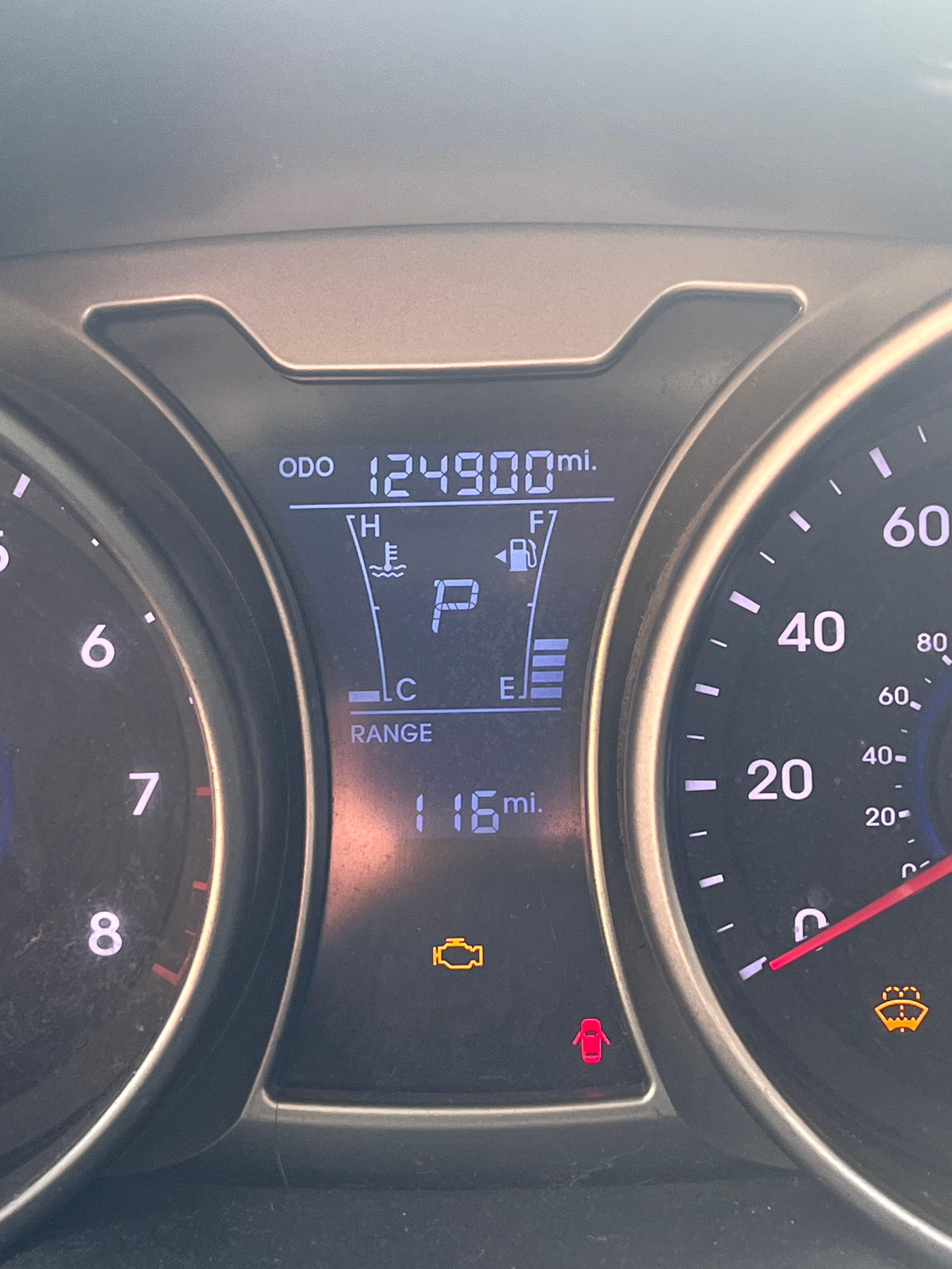 Used 2016 Hyundai Veloster FWD image 6