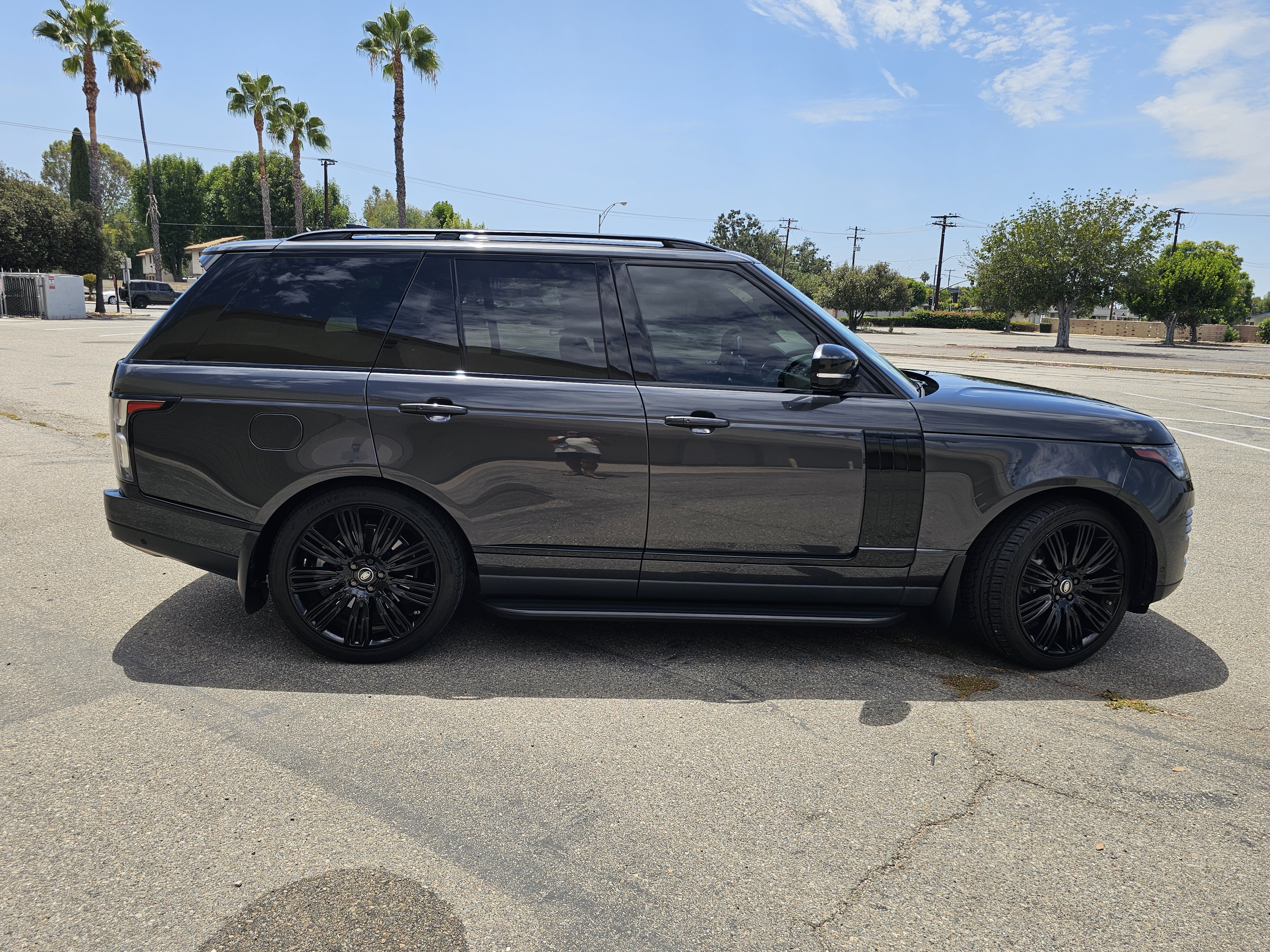 Used 2020 Land Rover Range Rover HSE AWD/4WD image 1