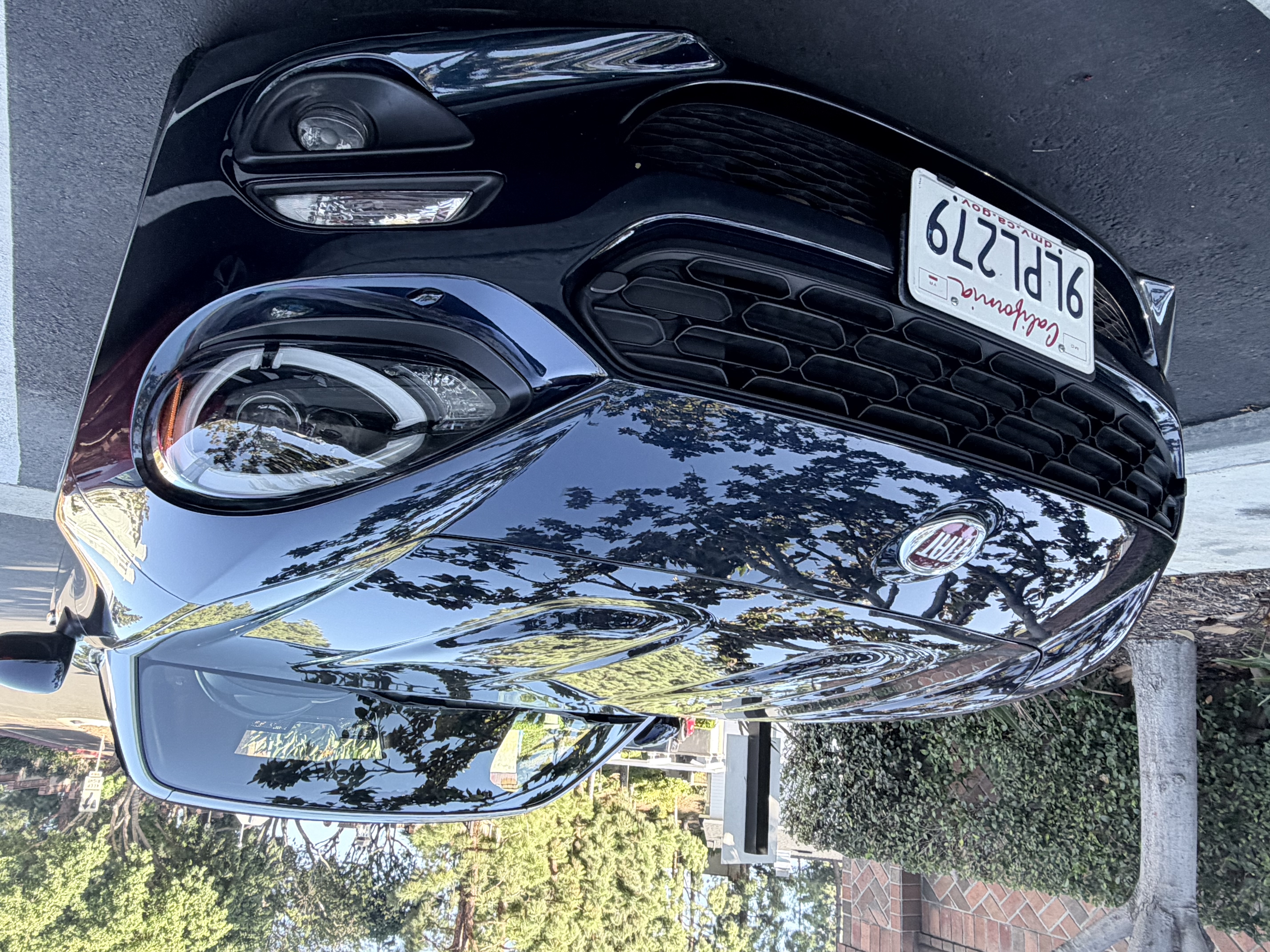 Used 2018 FIAT 124 Spider Lusso w/ Convenience Group RWD image 2