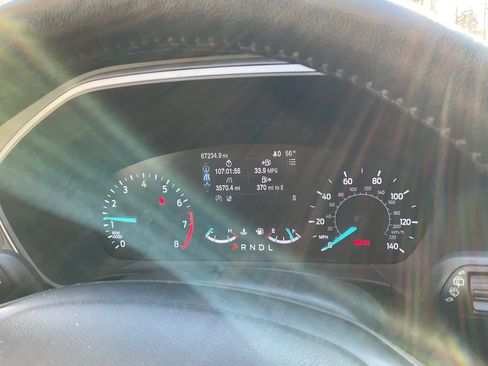 Used 2020 Ford Escape SEL image 12