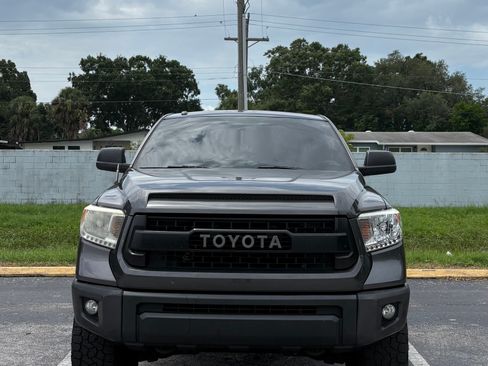 Used 2015 Toyota Tundra SR5 w/ SR5 Upgrade Package AWD/4WD image 2
