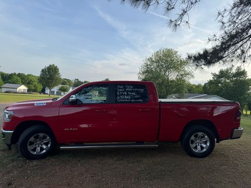 Used 2023 RAM 1500 Laramie AWD/4WD image 4