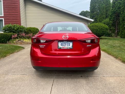 Used 2017 MAZDA MAZDA3 Sport FWD image 6
