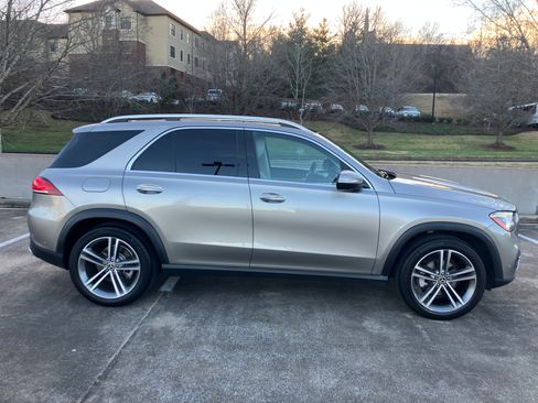 Used 2020 Mercedes-Benz GLE 350 4MATIC image 4