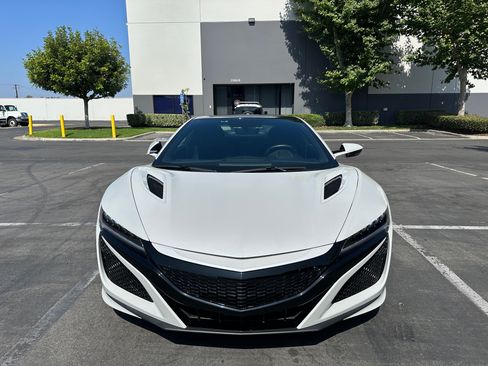 Used 2020 Acura NSX image 9