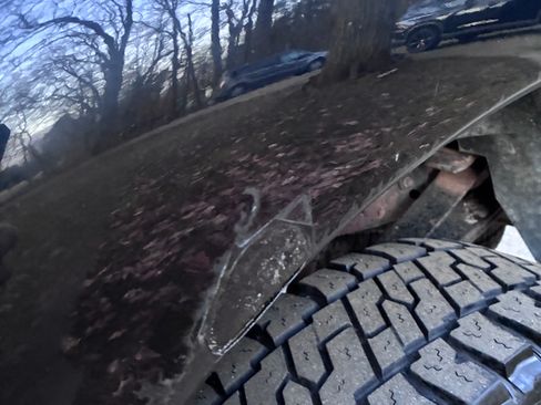 Used 2016 Ford F350 Platinum w/ FX4 Off-Road Package image 17