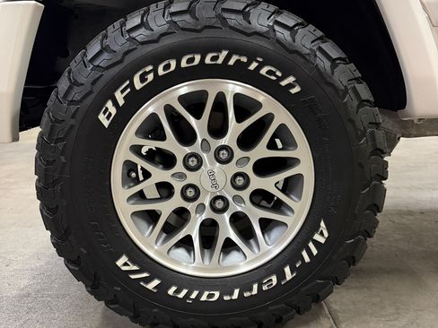 Used 1998 Jeep Cherokee Limited AWD/4WD image 16