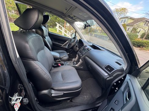 Used 2015 Subaru Forester 2.5i Touring image 9