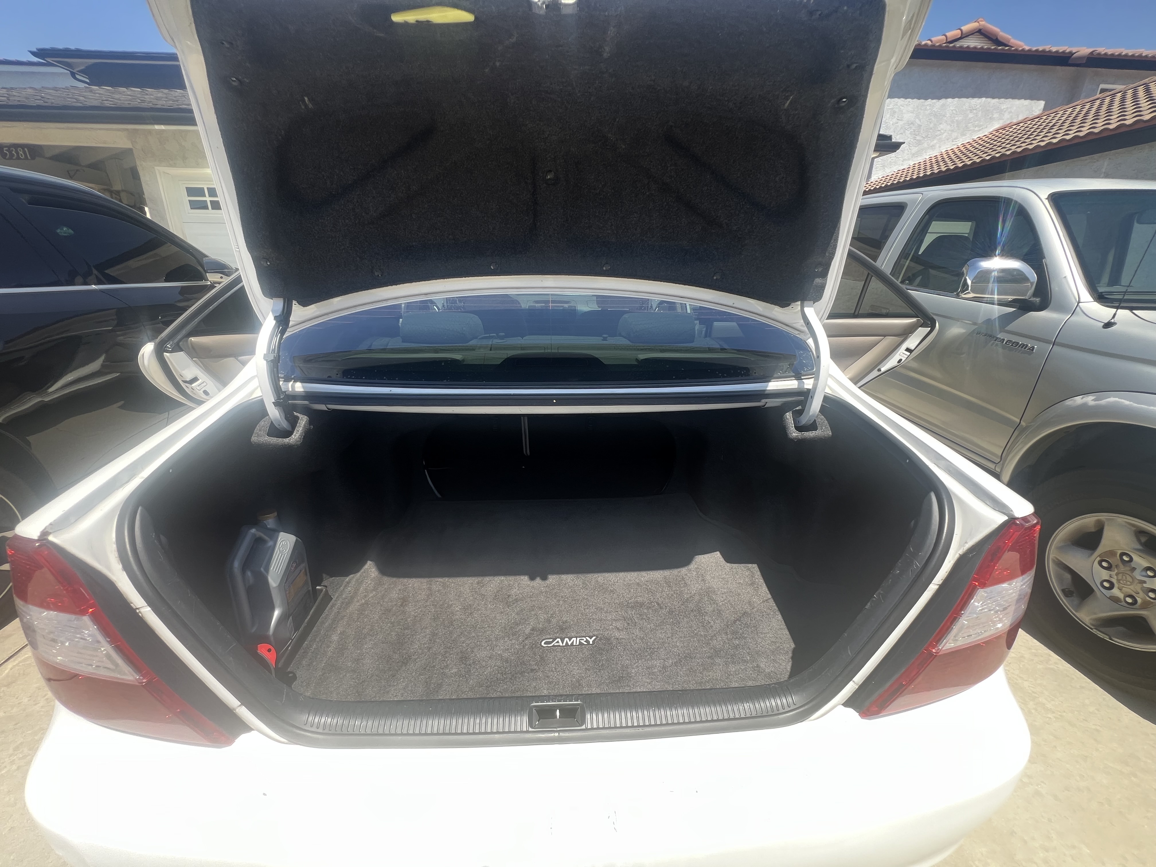 Used 2002 Toyota Camry LE w/ Pkg 1 FWD image 11