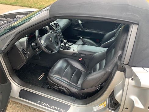 Used 2006 Chevrolet Corvette Convertible 2D w/ Preferred Equipment Group image 6