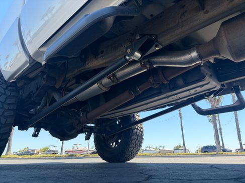 Used 2004 Ford F250 Lariat AWD/4WD image 9