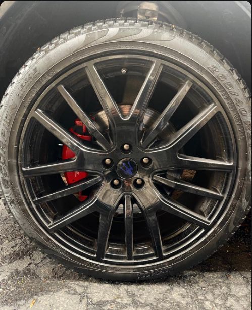 Used 2018 Maserati Levante GranSport AWD/4WD image 10