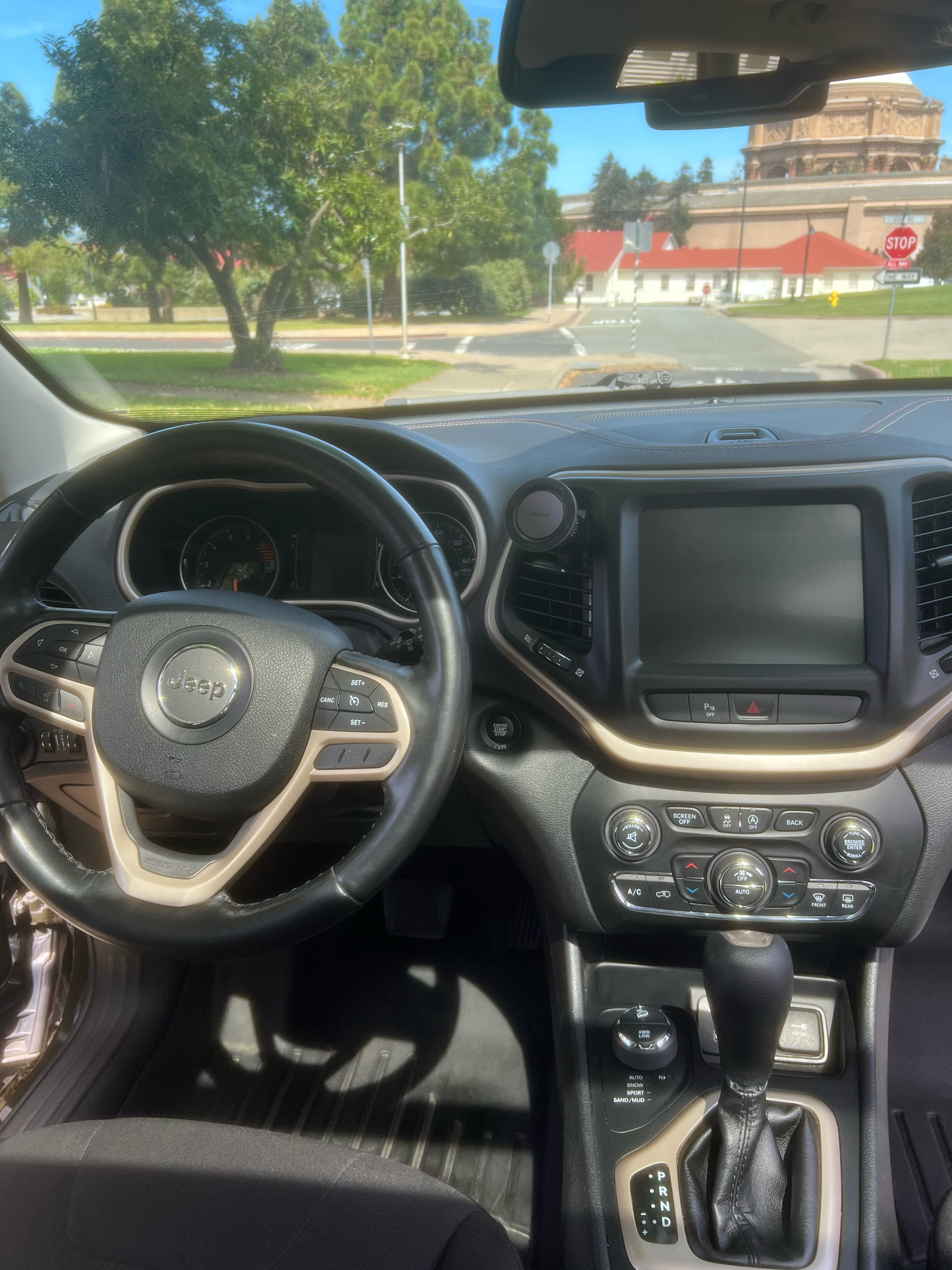 Used 2017 Jeep Cherokee 75th Anniversary AWD/4WD image 14