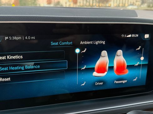 Used 2023 Mercedes-Benz GLE 350 4MATIC image 15