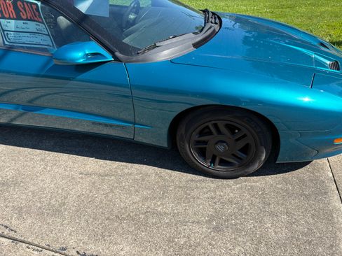 Used 1996 Pontiac Firebird Convertible RWD image 14
