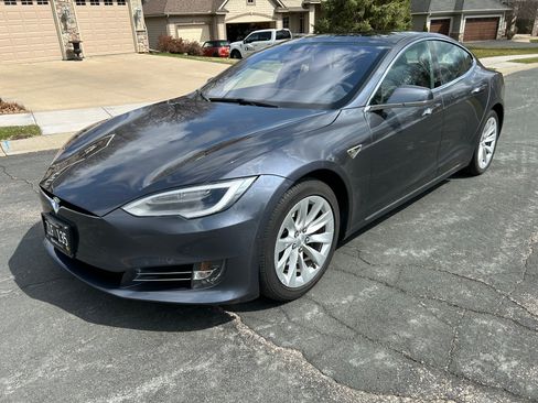 Used 2016 Tesla Model S 90D AWD/4WD image 1