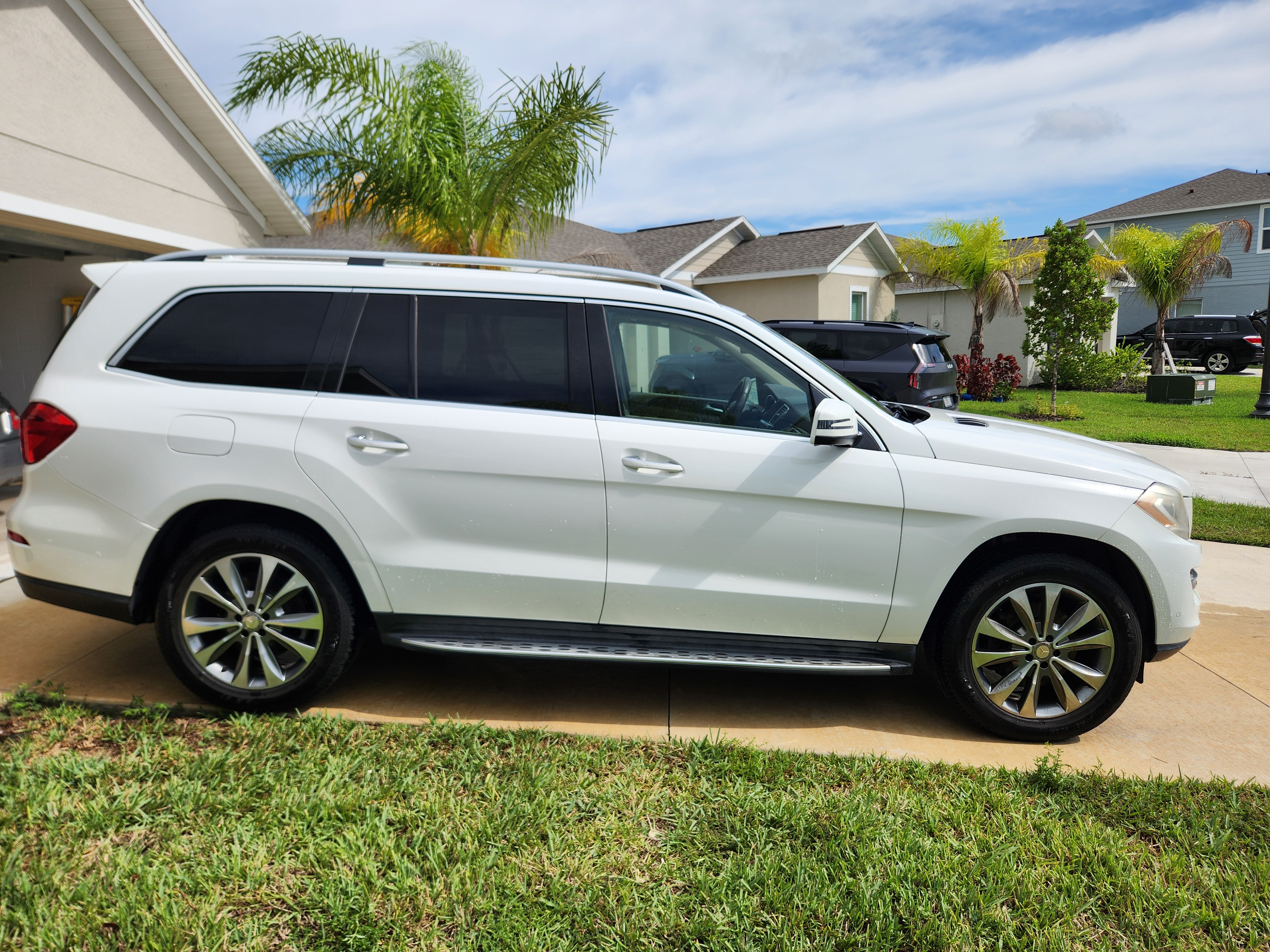 Used 2015 Mercedes-Benz GL 450 4MATIC image 30