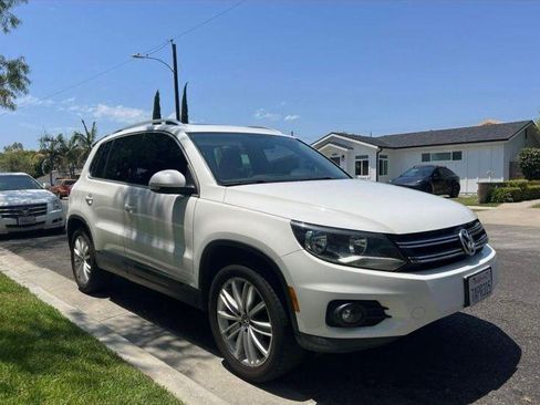 Used 2013 Volkswagen Tiguan SE image 1