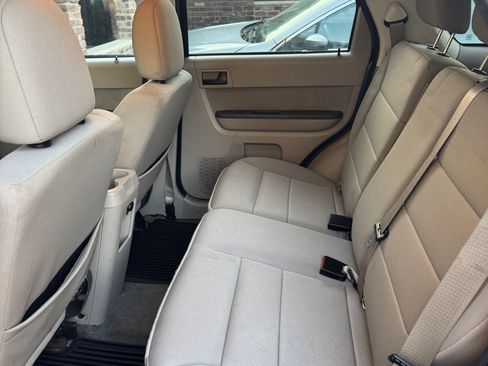 Used 2010 Ford Escape XLT image 14