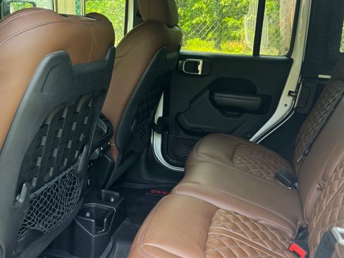 Used 2018 Jeep Wrangler Unlimited Rubicon AWD/4WD image 20