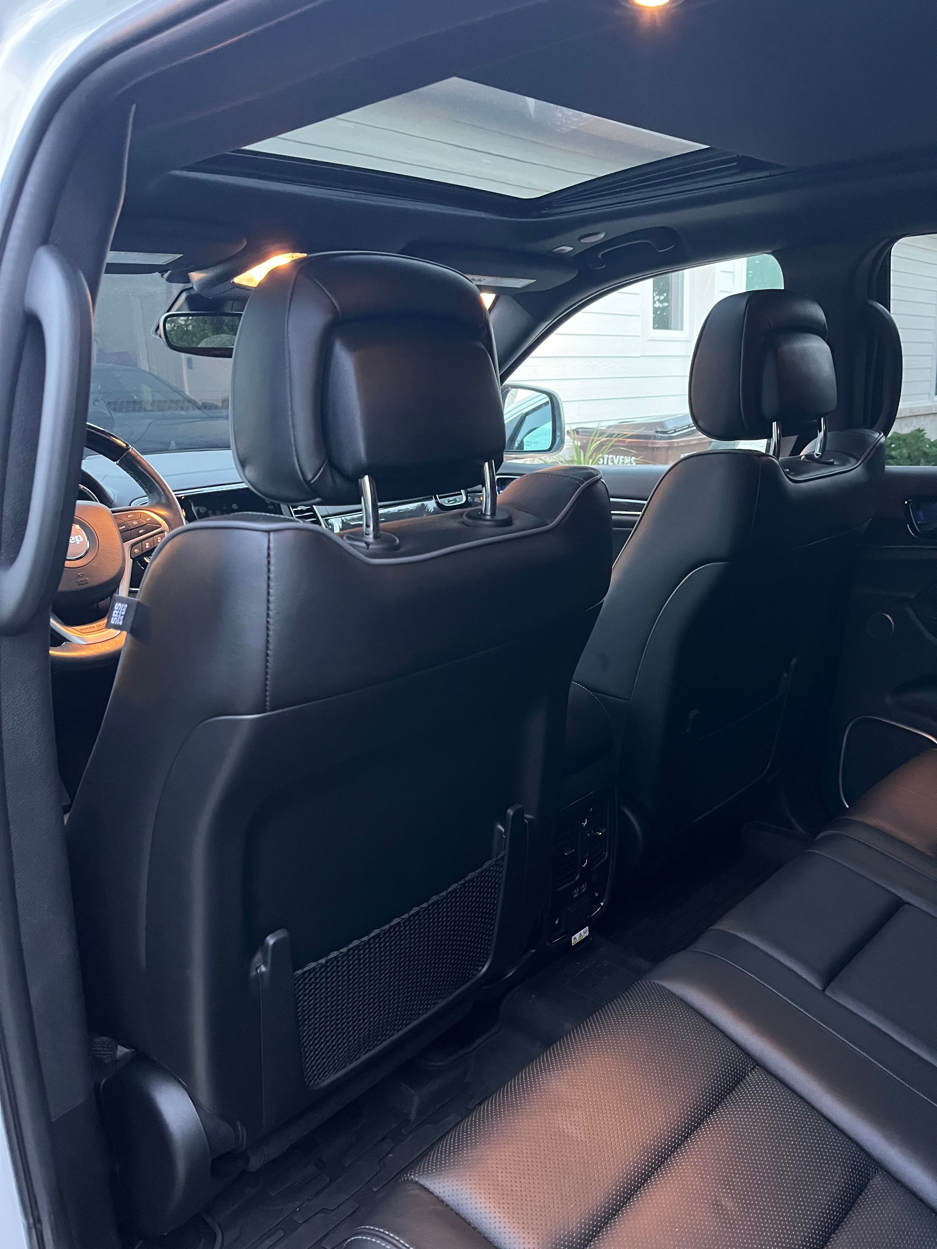 Used 2021 Jeep Grand Cherokee Overland AWD/4WD image 25