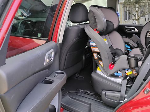 Used 2017 Nissan Pathfinder S image 19