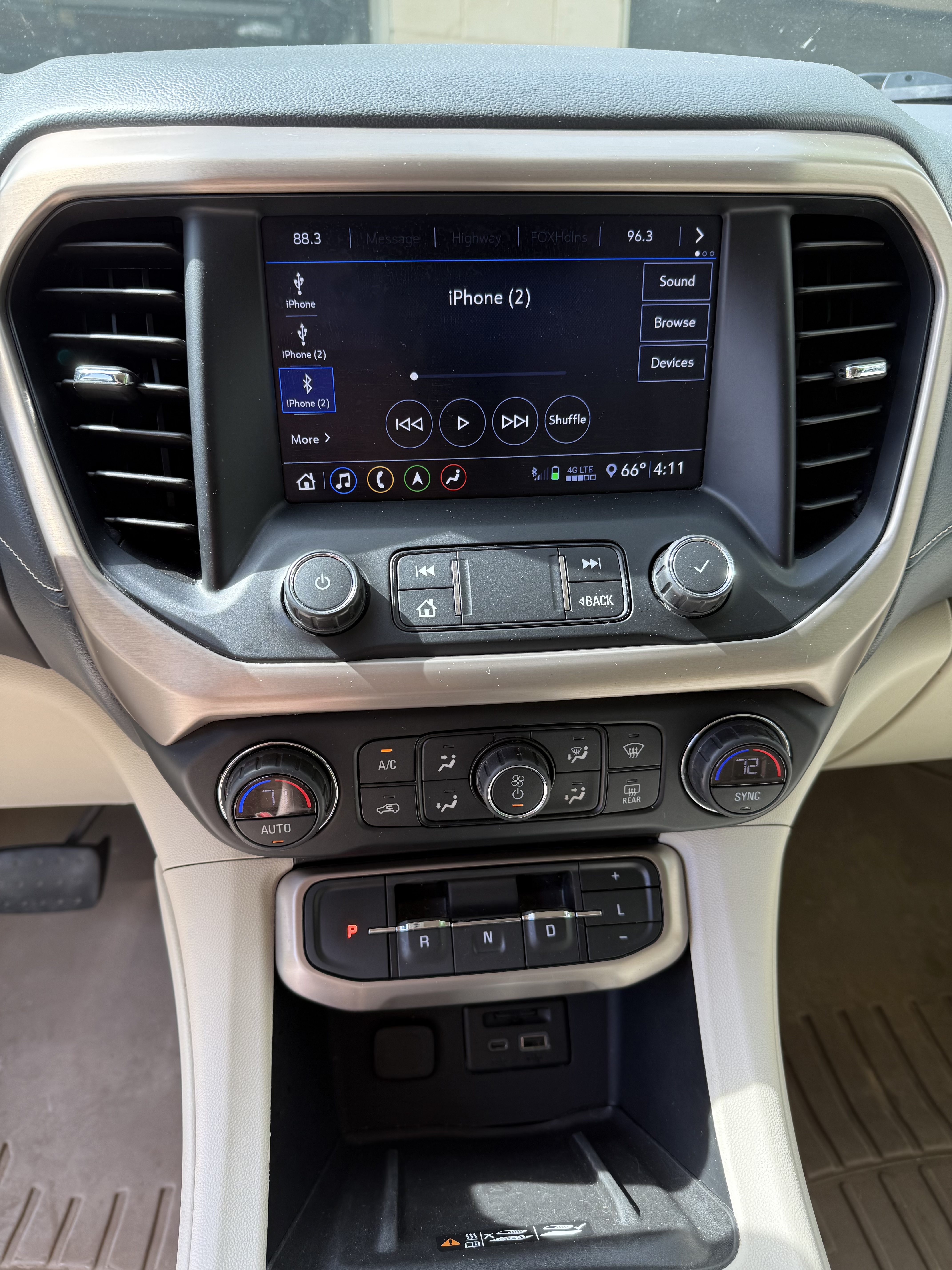 Used 2020 GMC Acadia Denali FWD image 9