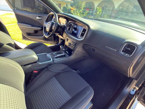 Used 2019 Dodge Charger Scat Pack w/ Navigation & Travel Group image 6